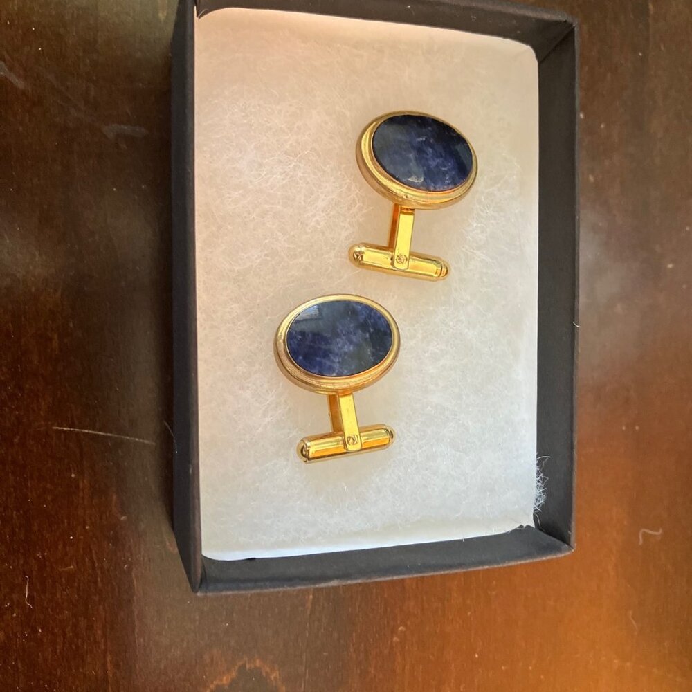 Black and Gold Me's Cuff Linkes